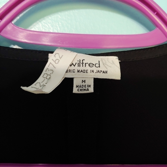 ARITZIA Wilfred Etienne Keyhole Front Black Silk Trim Long Sleeve Blouse - Picture 3 of 7